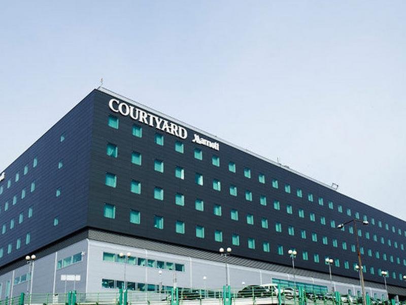 Hotel Courtyard - Lotnisko Chopin 4*
