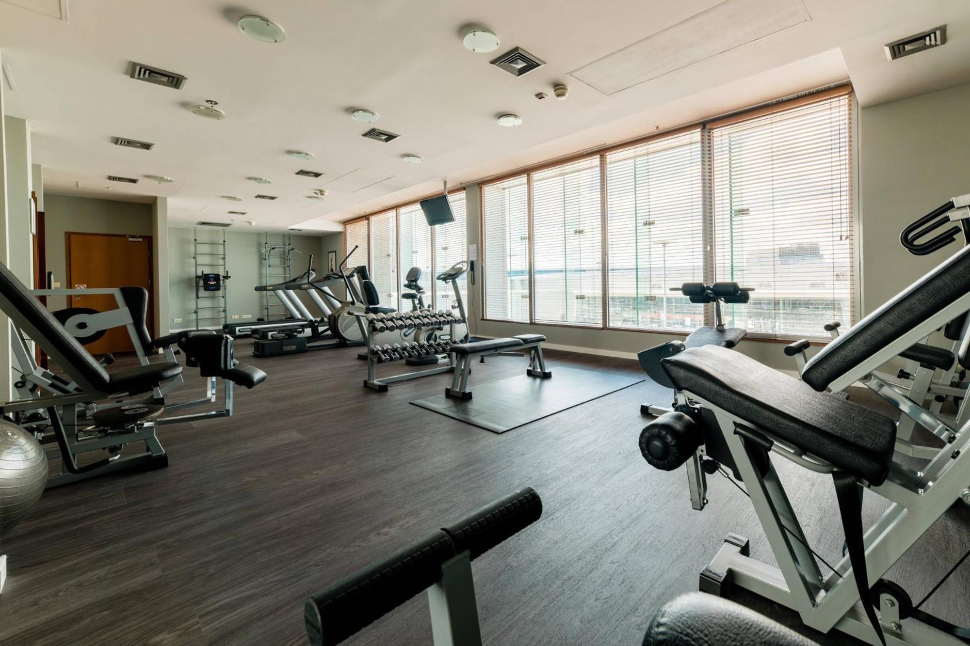 Courtyard By Marriott Airport 4* Varsovia